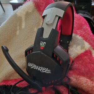 Youth UNSPEAKABLE Headset